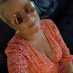 Meet your Posher, Laurie